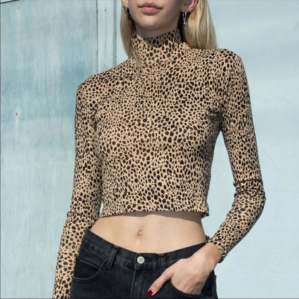 Brandy Melville Cheetah Turtle Neck